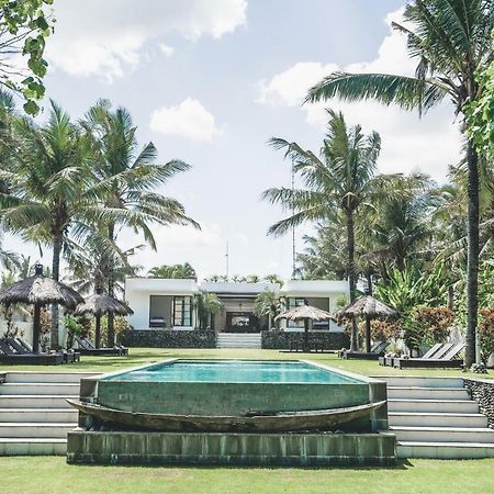 Pantai Hitam Villa Selemadeg 외부 사진