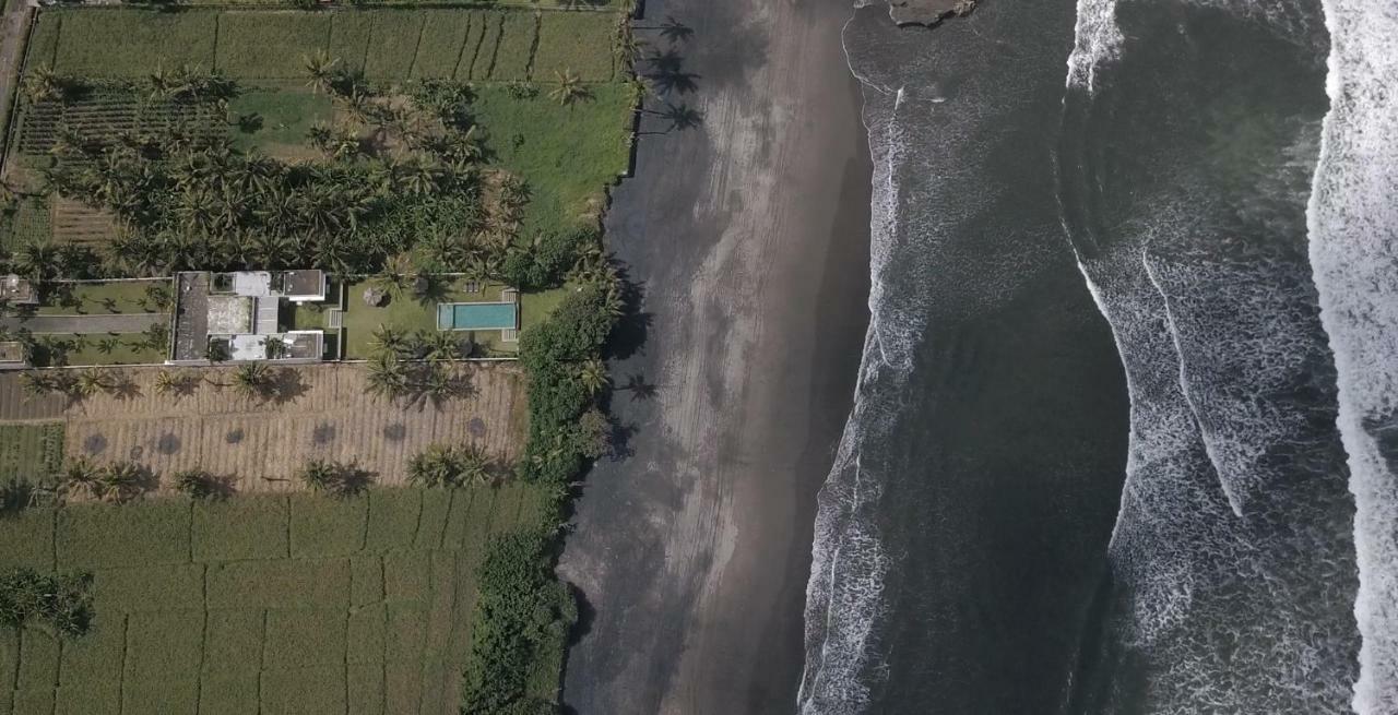 Pantai Hitam Villa Selemadeg 외부 사진